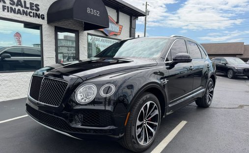2020 Bentley Bentayga V8 Sport Utility 4D in Cincinnati, OH, United States 1