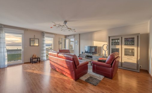 Apartment in Bord du Lac, Evian-les-Bains, France 1