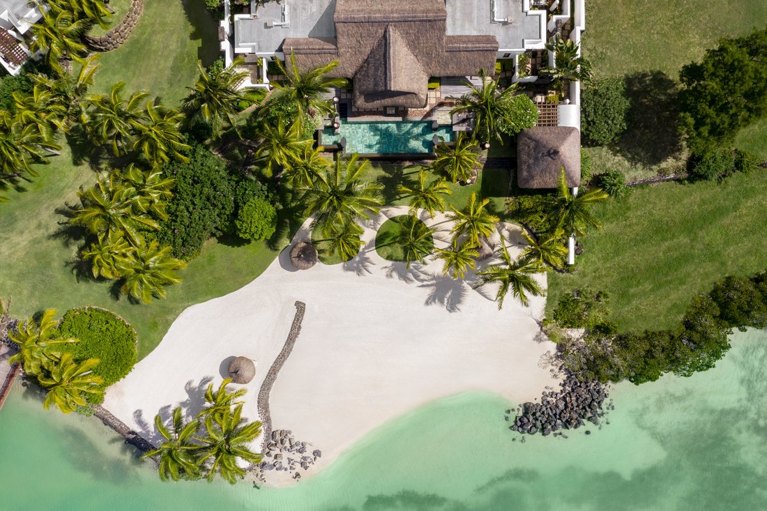 Villa in Trou d'Eau Douce, Flacq District, Mauritius 1 - 17903386