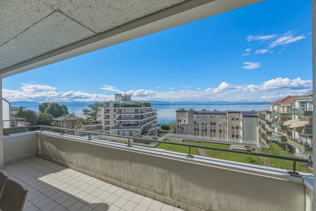 Apartment in Bord du Lac, Evian-les-Bains, France 2 - 17903462