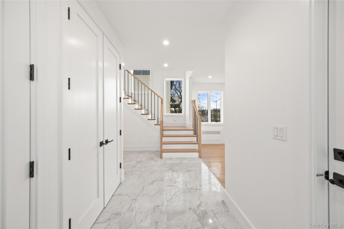 Condominio a Spring Valley, New York, Stati Uniti 3 - 17903217