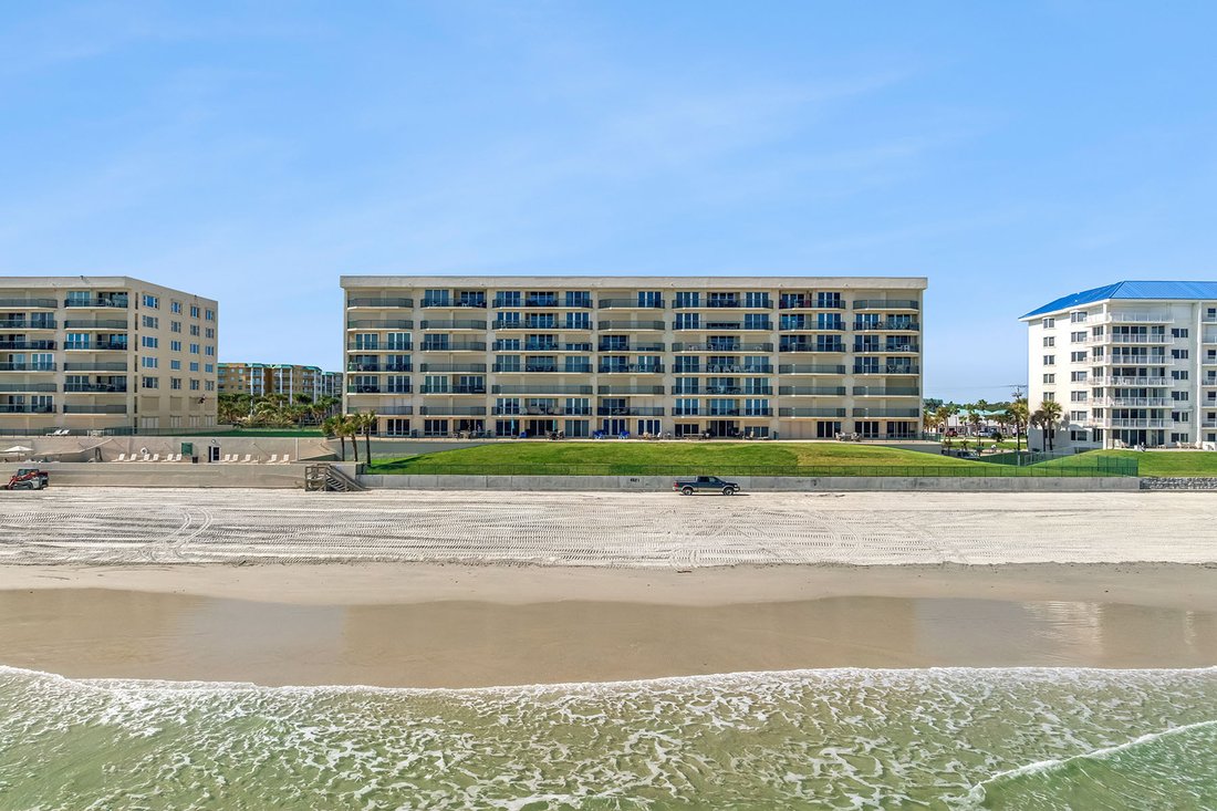 Condo in Port Orange, Florida, United States 4 - 17903846
