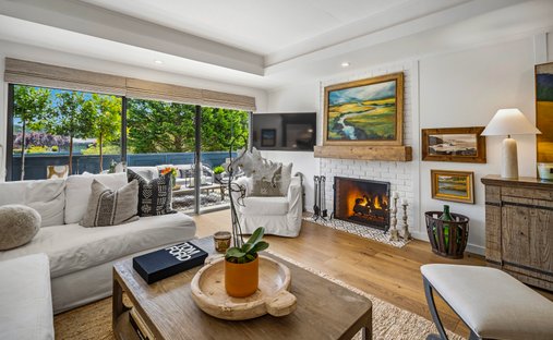 Condo in Carmel-by-the-Sea, California, United States 1