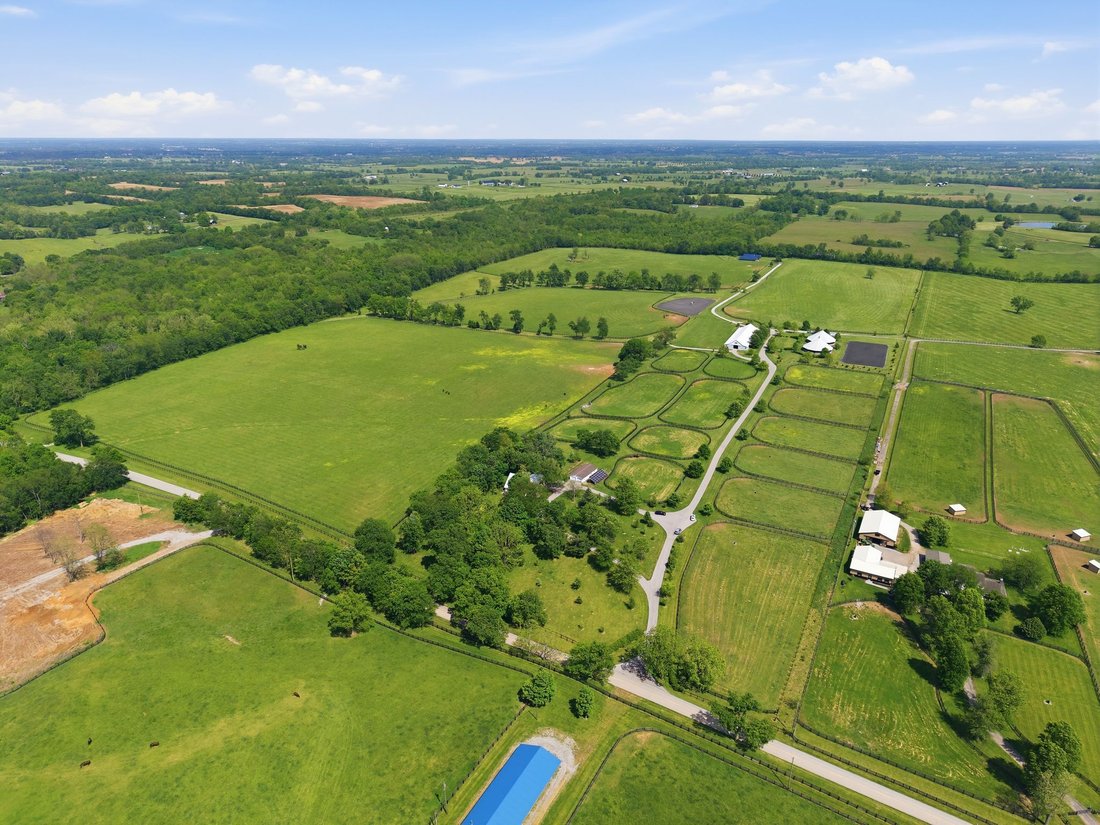 Farm Ranch in Lexington, Kentucky, United States 2 - 17903532