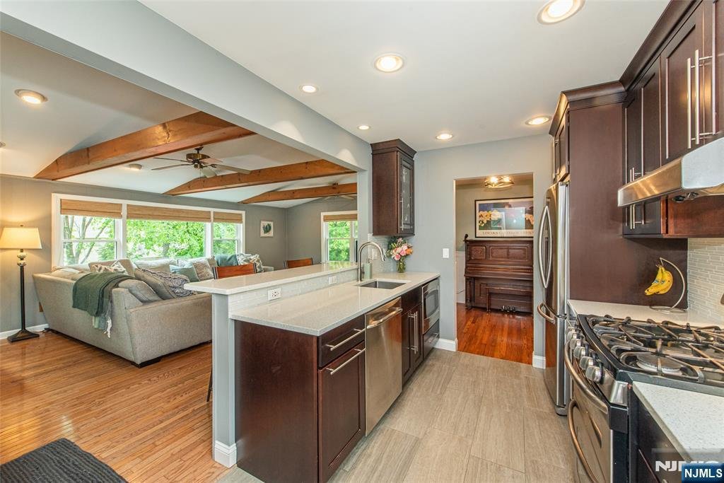 House in Wayne, New Jersey, United States 5 - 17903020
