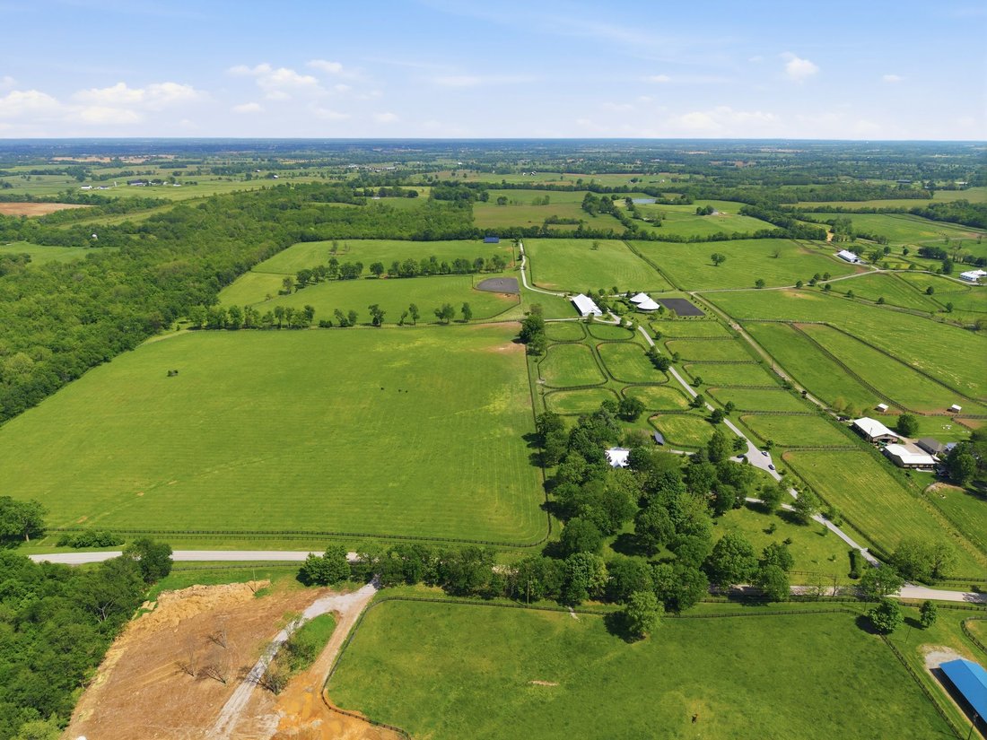 Farm Ranch in Lexington, Kentucky, United States 3 - 17903532