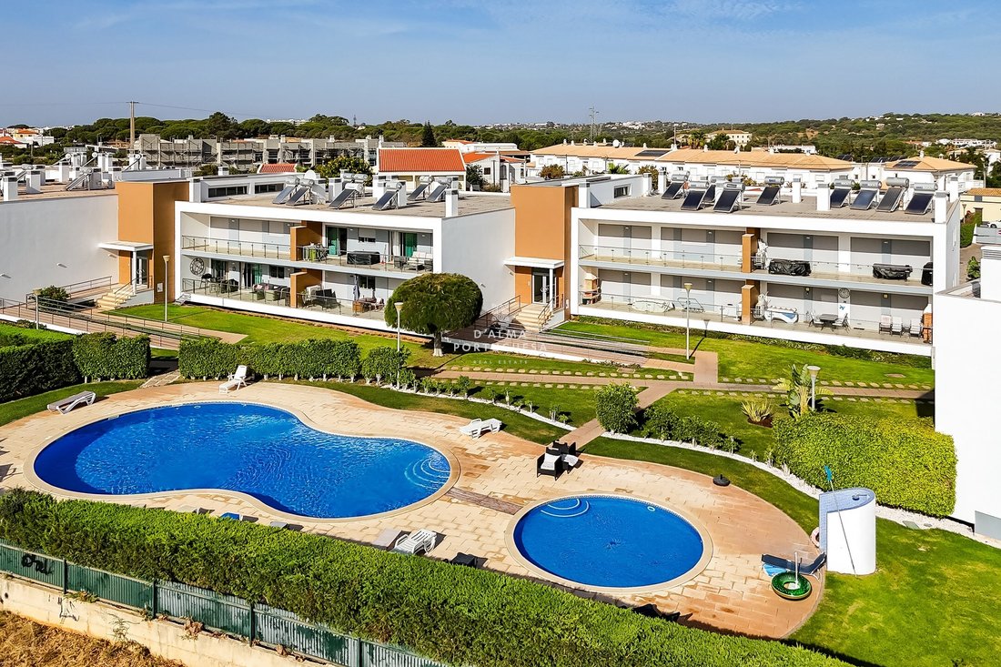 Villa in Olhos de Agua, Algarve, Portugal 1 - 17903388