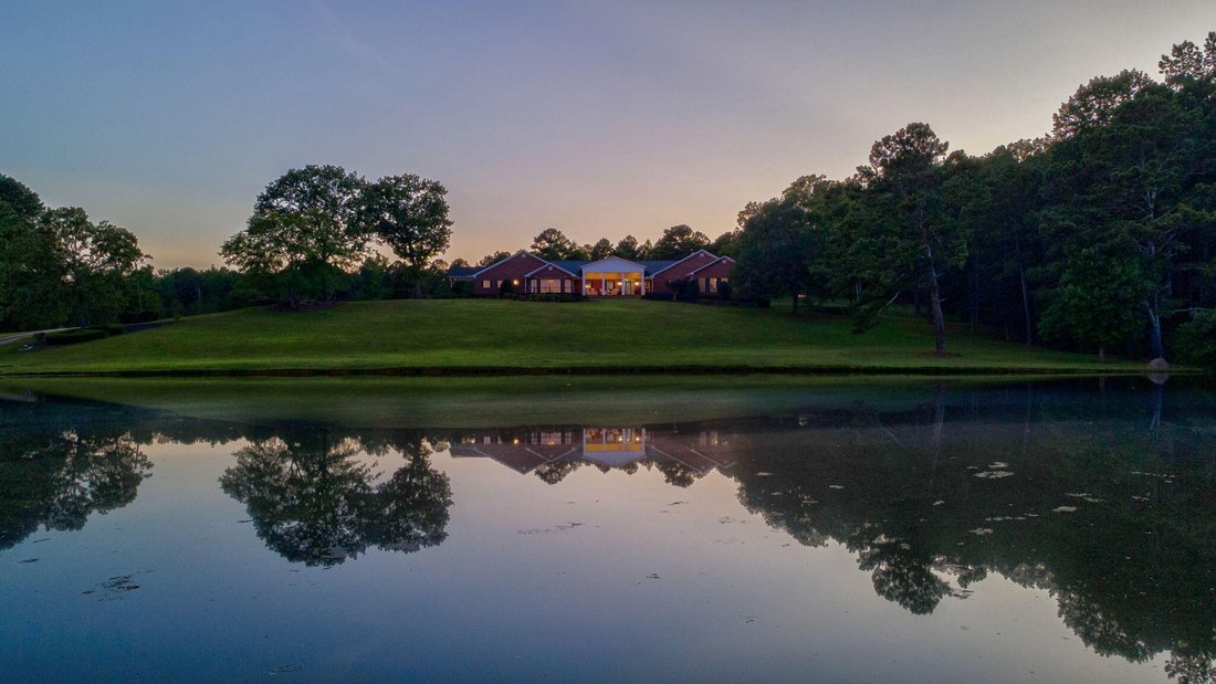 House in Elberton, Georgia, United States 1 - 17903648