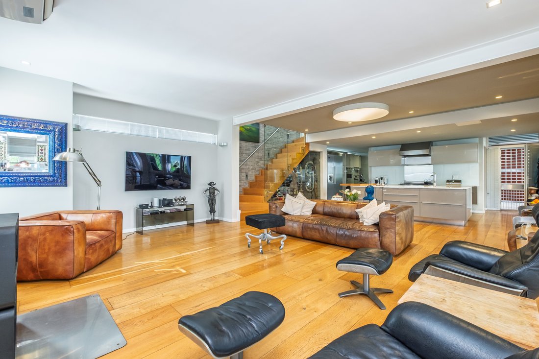 Townhouse in City Centre, Cape Town, South Africa 3 - 17903458