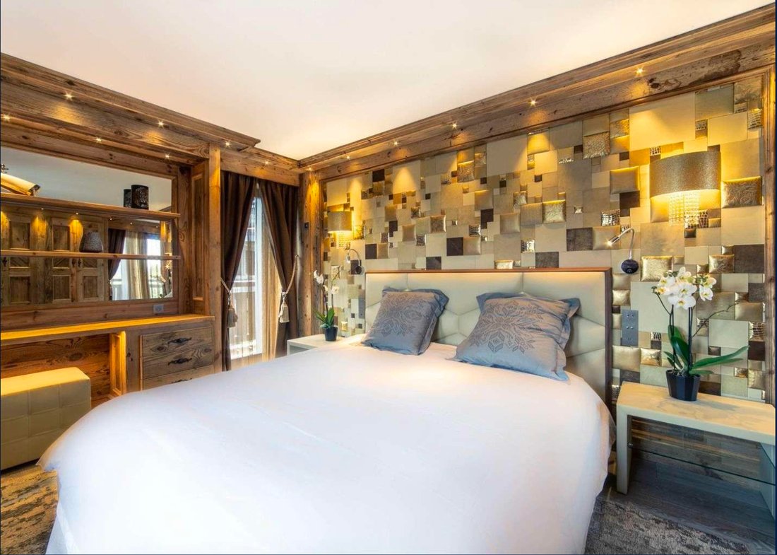 Chalet in Saint-Bon-Tarentaise, Courchevel, France 2 - 17903859