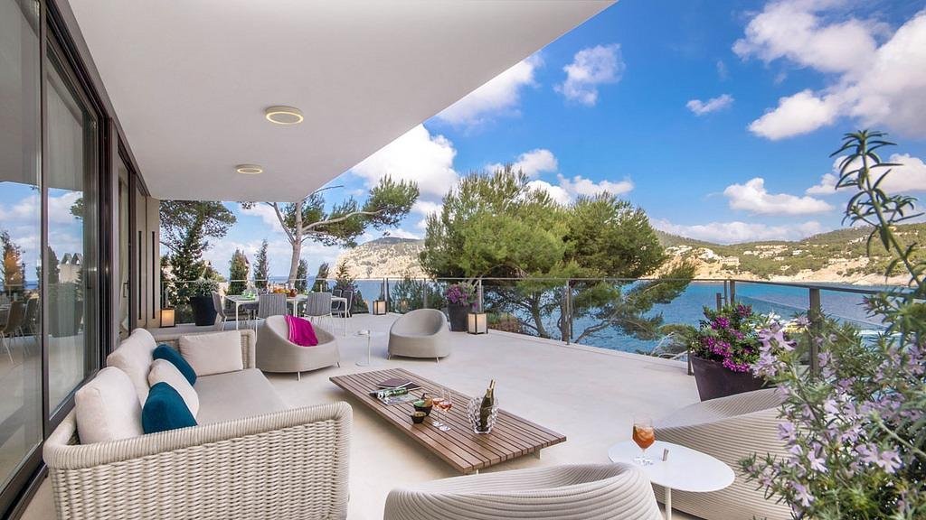 Villa in Camp de Mar, Mallorca, Andratx, Balearic Islands 2 - 17905090