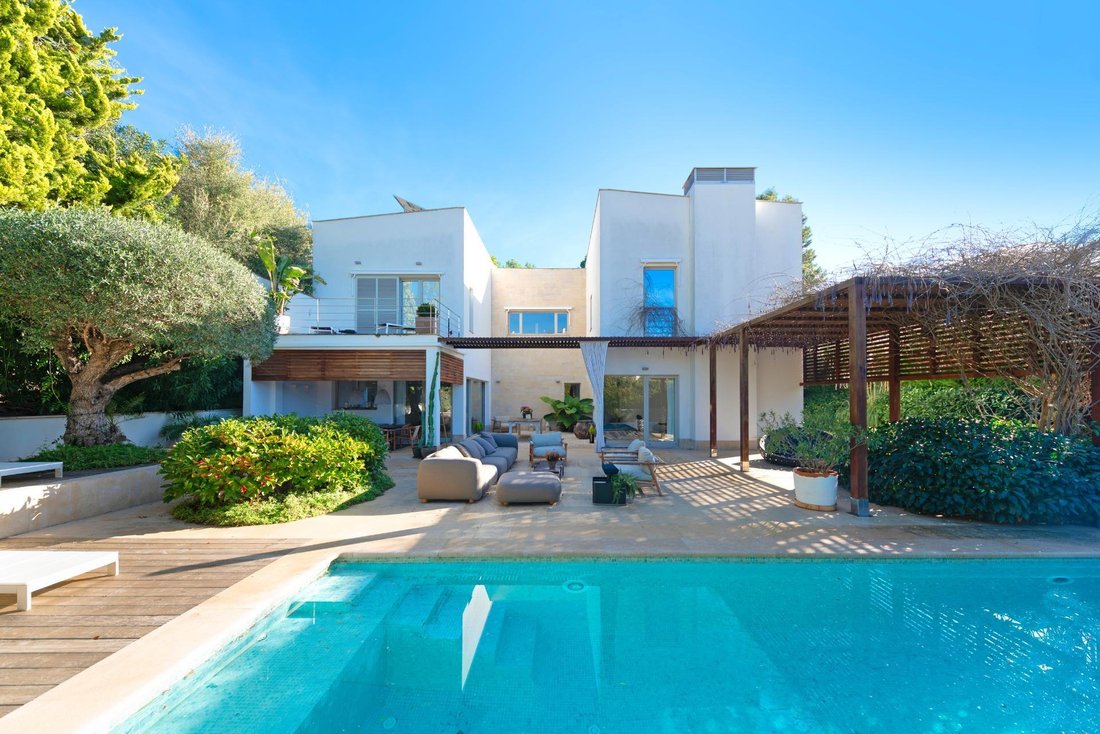 Chalet in Portals Nous, Calvia, Balearic Islands 1 - 17904495