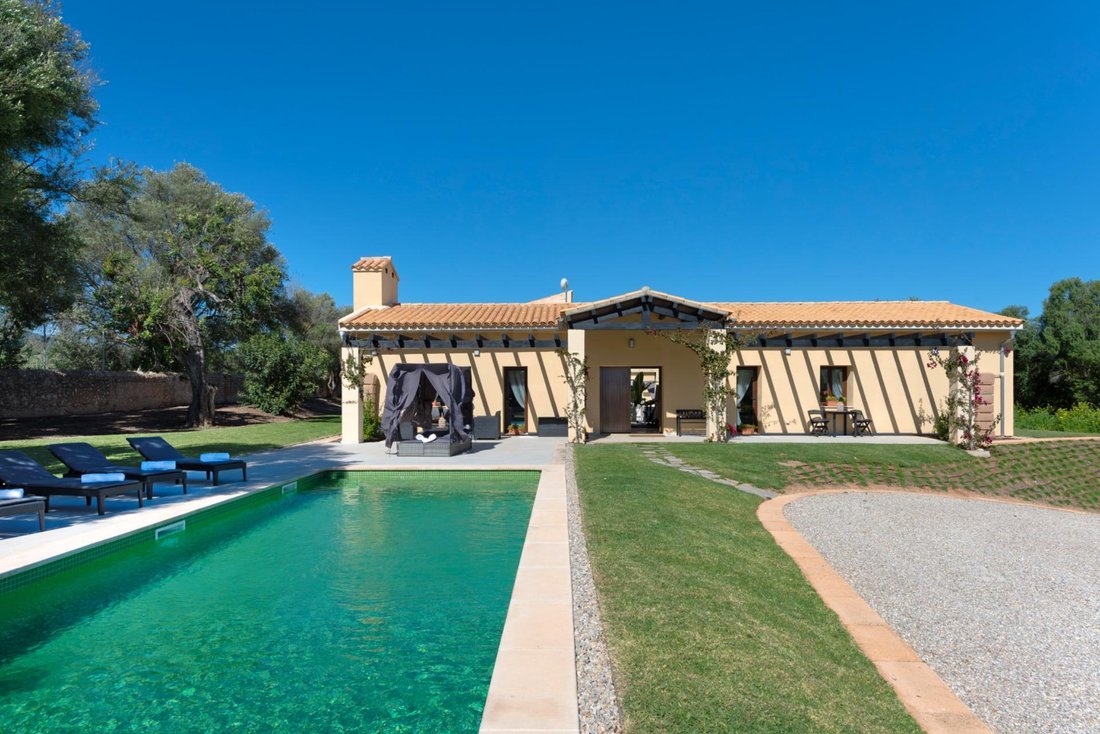 Finca in Marratxi, Balearic Islands, Spain 1 - 17904854