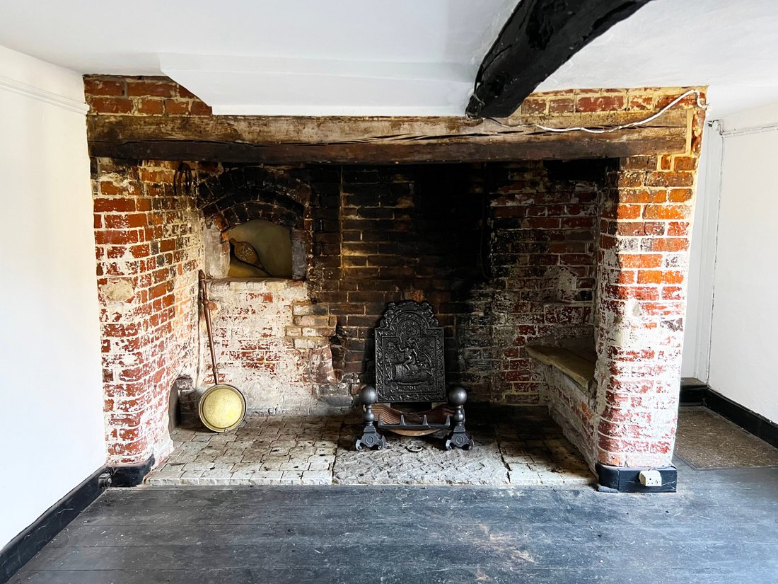 House in Burley, England 5 - 17904517