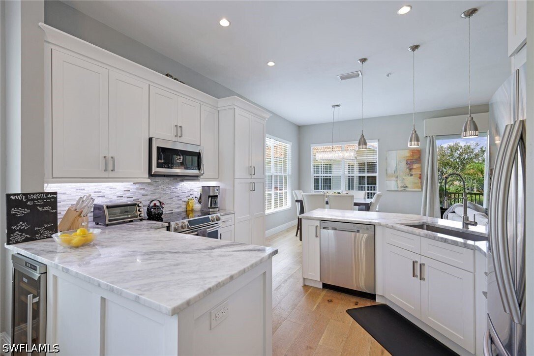 Condo in Naples, Florida, United States 5 - 17904111