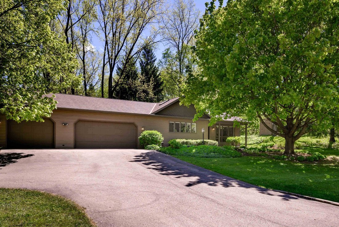 House in Cross Plains, Wisconsin, United States 2 - 17904049