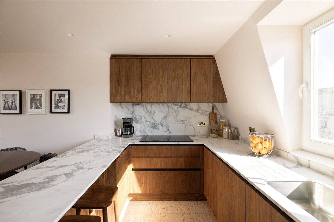 Apartment in Holland Park, Kensington And Chelsea, England 5 - 17904081
