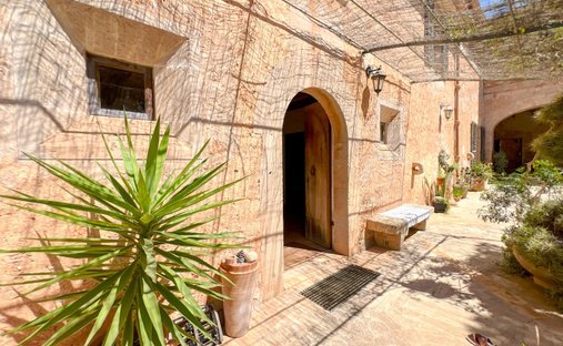 Finca in Santanyi, Balearic Islands, Spain 1
