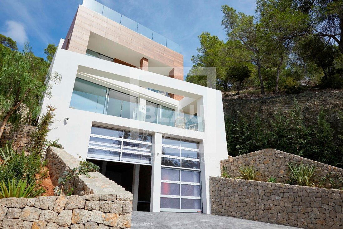 Villa in Cala Llonga, Ibiza, Santa Eularia des Riu, Balearic Islands 3 - 17904638