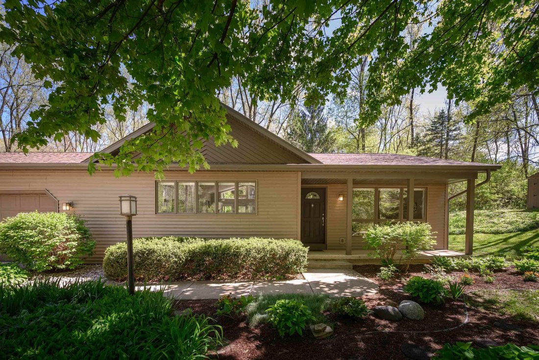 House in Cross Plains, Wisconsin, United States 1 - 17904049