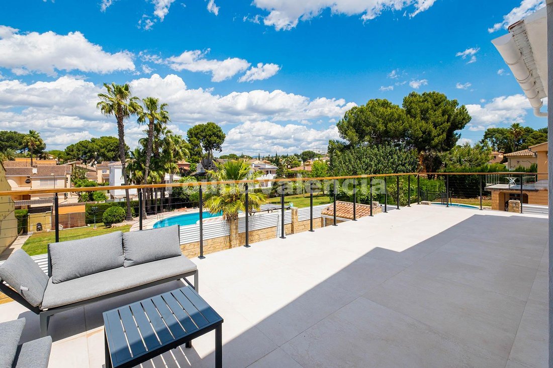 Villa in Paterna, Valencian Community, Spain 3 - 17904183