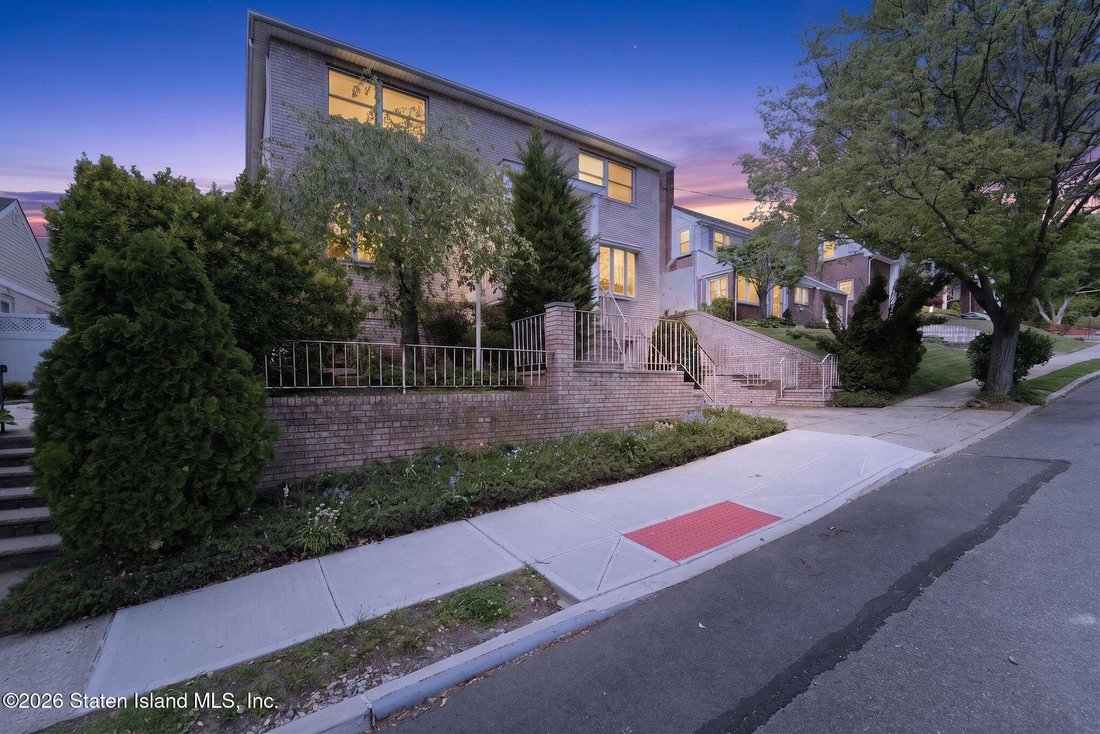 House in New York, New York, United States 1 - 17904061