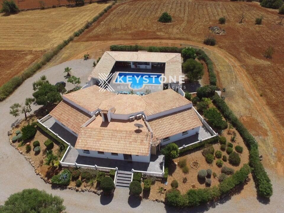 Finca in Llucmajor, Balearic Islands, Spain 4 - 17905760