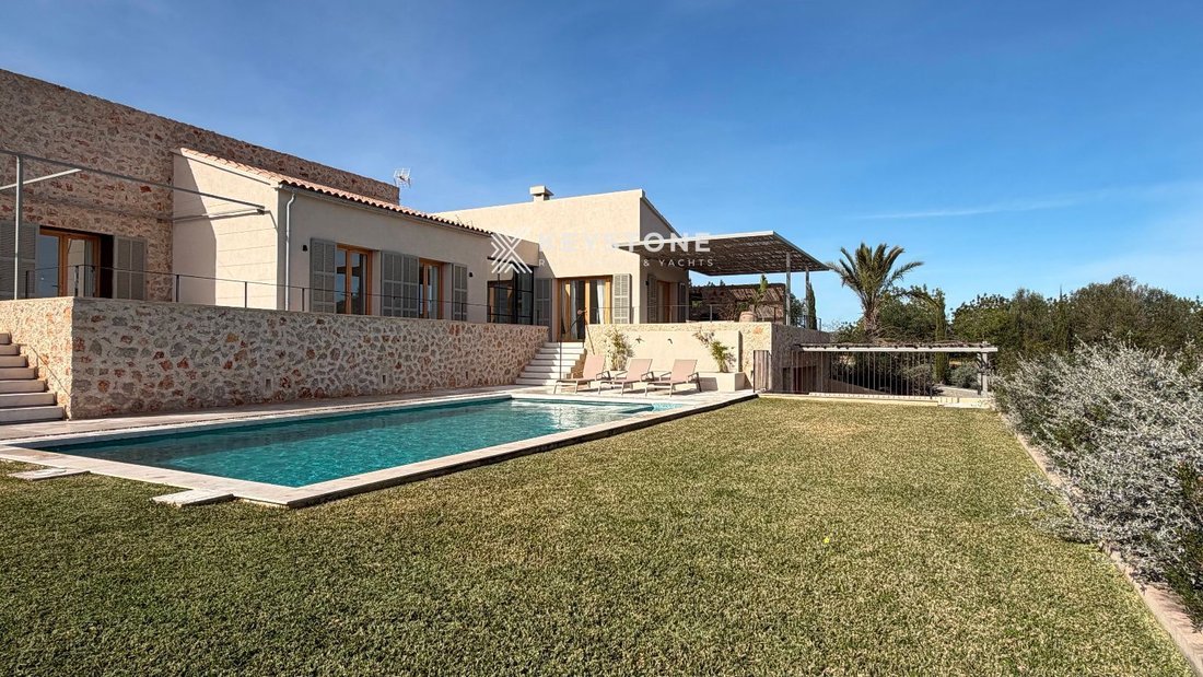 Finca in Sant Llorenc des Cardassar, Balearic Islands, Spain 1 - 17906022