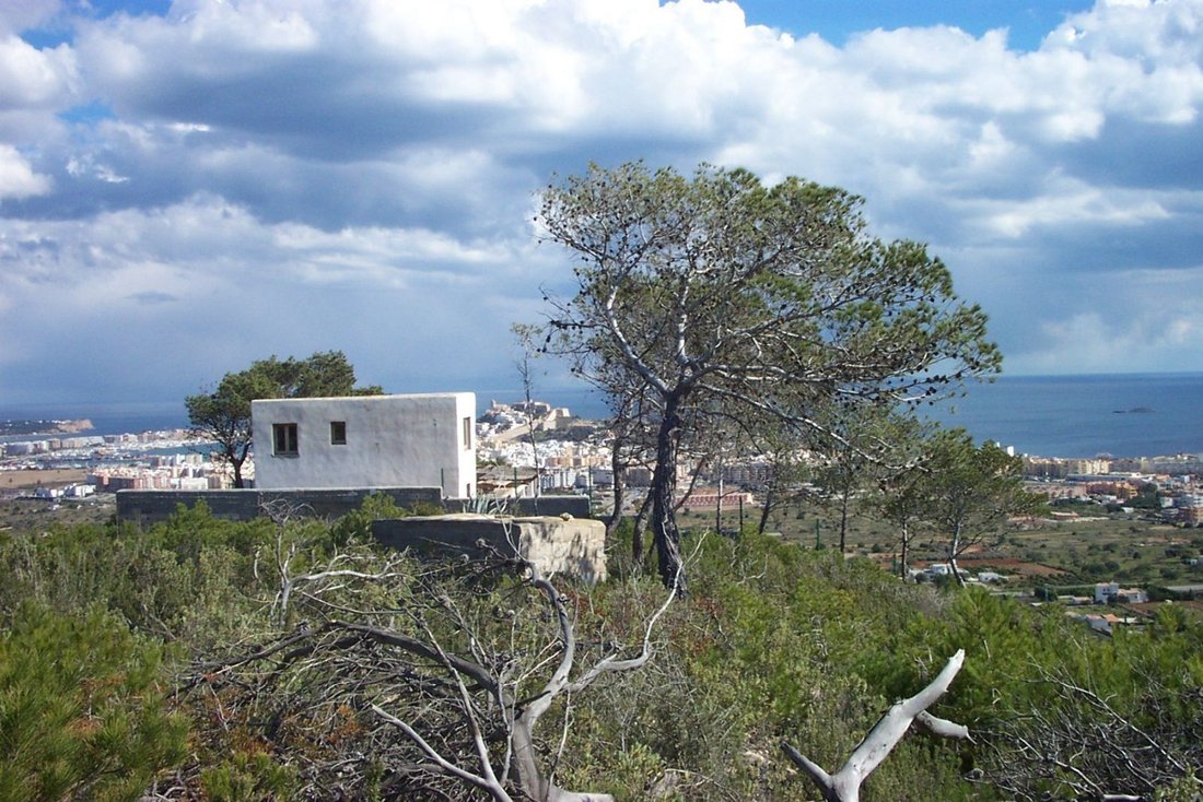 Land in Santa Eularia des Riu, Balearic Islands, Spain 1 - 17904319