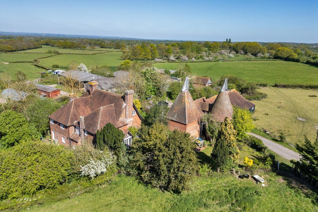 House in Frittenden, England 2 - 16720723