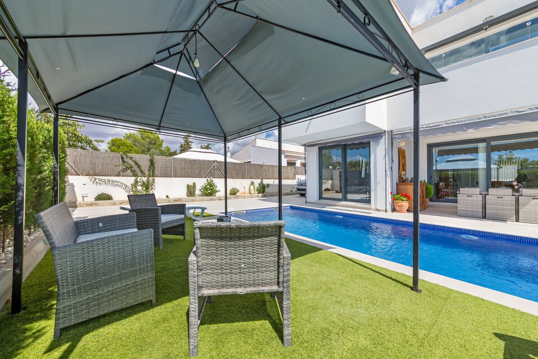 Chalet in Llucmajor, Balearic Islands, Spain 4 - 17905674