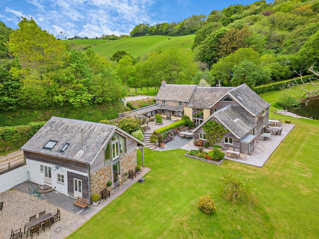 House in North Huish, England 5 - 17645276