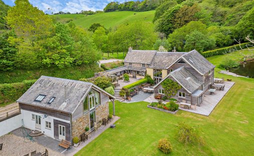 House in North Huish, England 1