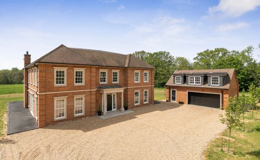 House in Roundstreet Common, Wisborough Green, England 1