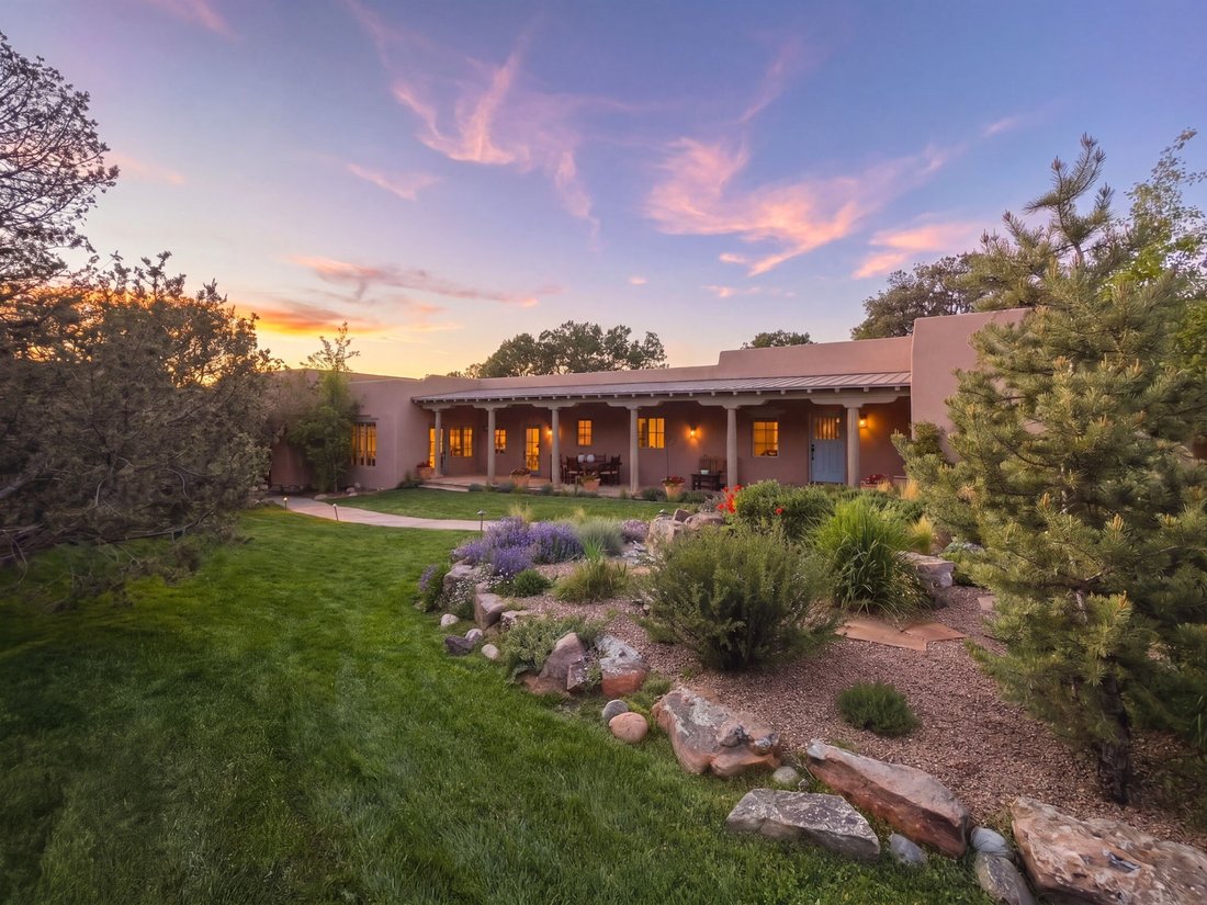 House in Santa Fe, New Mexico, United States 1 - 17903879