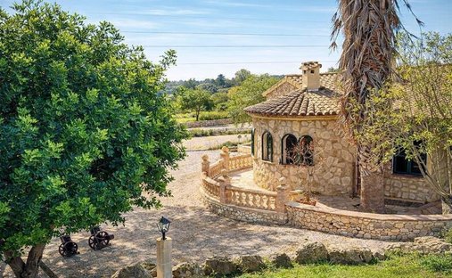 Finca in Búger, Balearische Inseln, Spanien 1