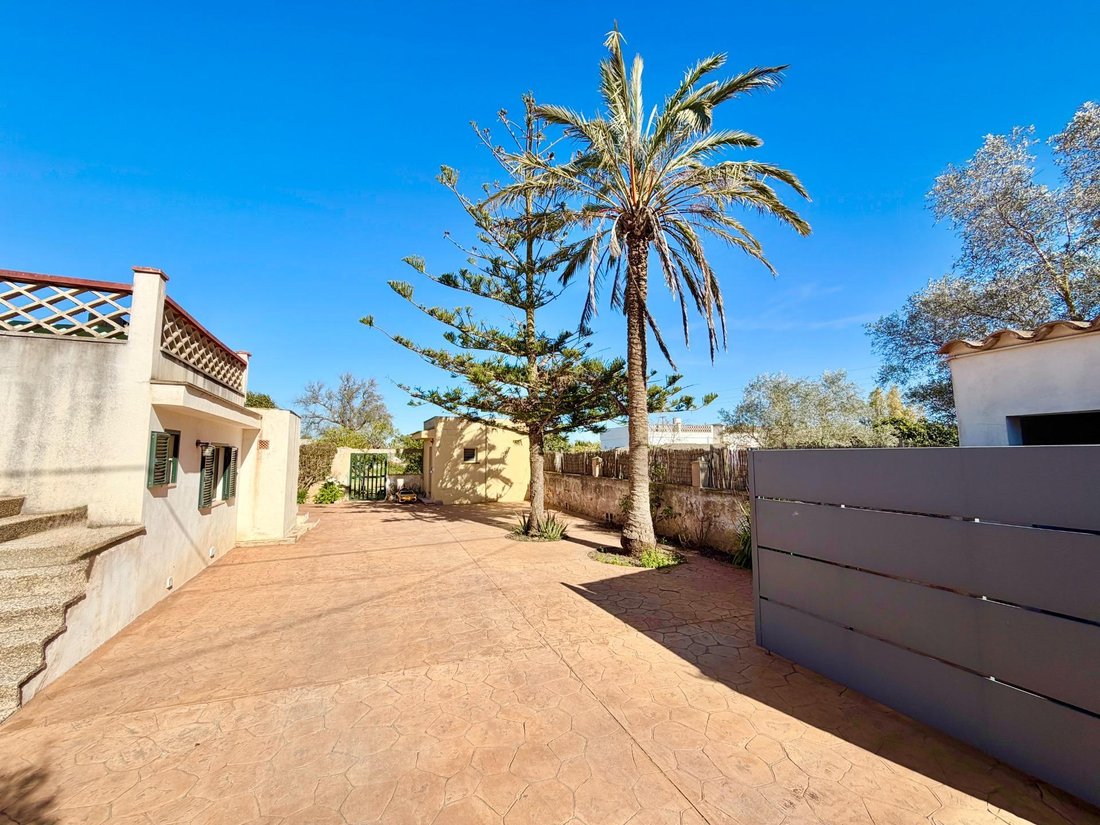 Finca in Llucmajor, Balearic Islands, Spain 2 - 17906321