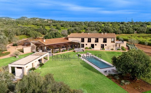 Finca in Santanyi, Balearic Islands, Spain 1