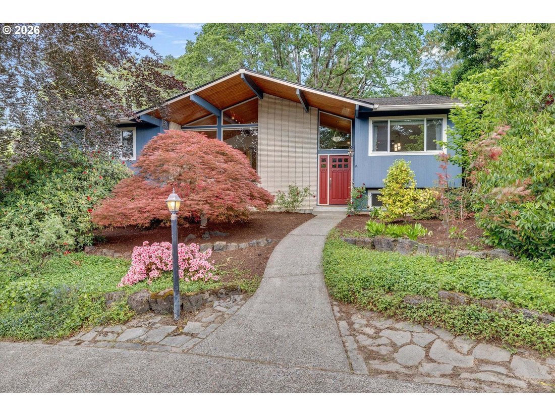 House in Cedar Hills, Oregon, United States 1 - 17903942
