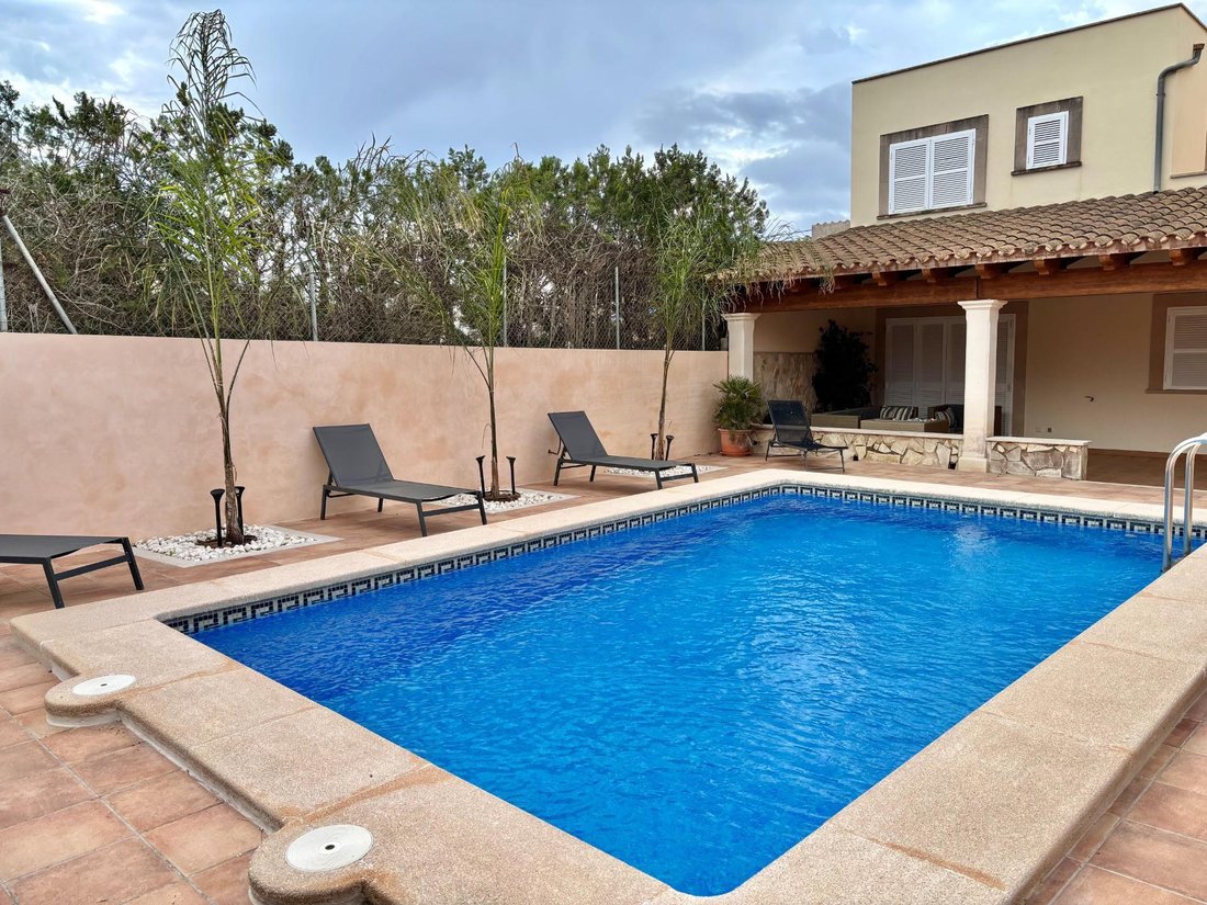Chalet in Llucmajor, Balearic Islands, Spain 2 - 17905323
