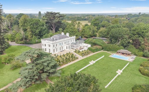 Maison à Burghfield Common, Angleterre, Royaume-Uni 1