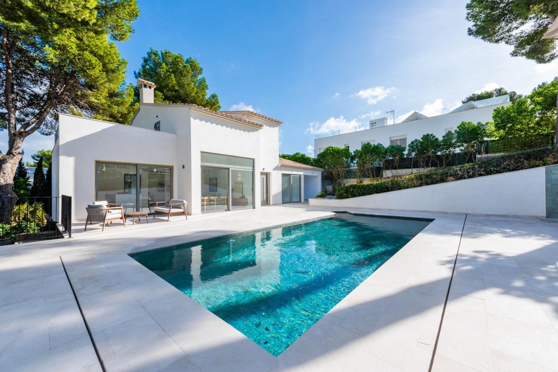 Villa in Rotes Velles, Calvia, Balearic Islands 1 - 17905408