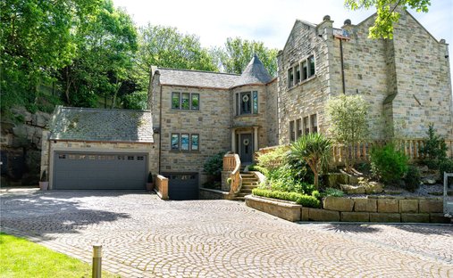 House in Newmillerdam, Wakefield, England 1