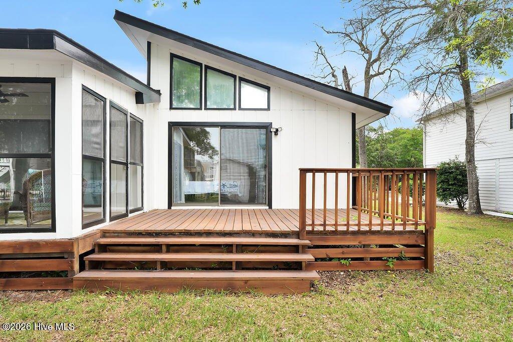 House in Oak Island, North Carolina, United States 5 - 17799785