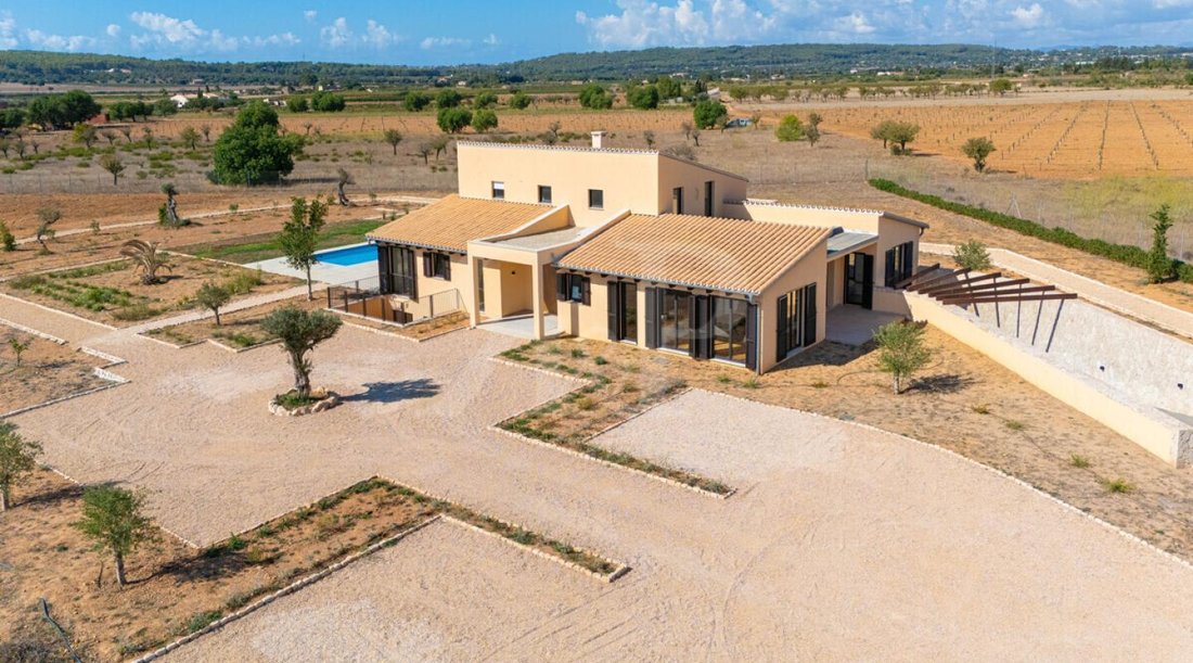 Finca in Santa Maria del Cami, Balearic Islands, Spain 4 - 17904279