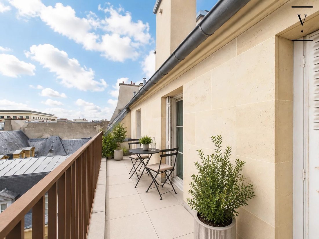 Apartment in Sainte Avoie, Paris 3e Arrondissement, Paris 1 - 17843679