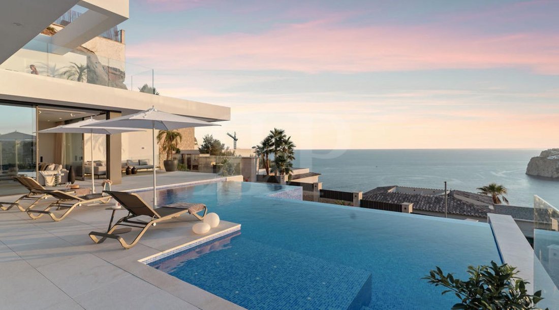 Villa in Port d'Andratx, Andratx, Balearic Islands 2 - 17904485