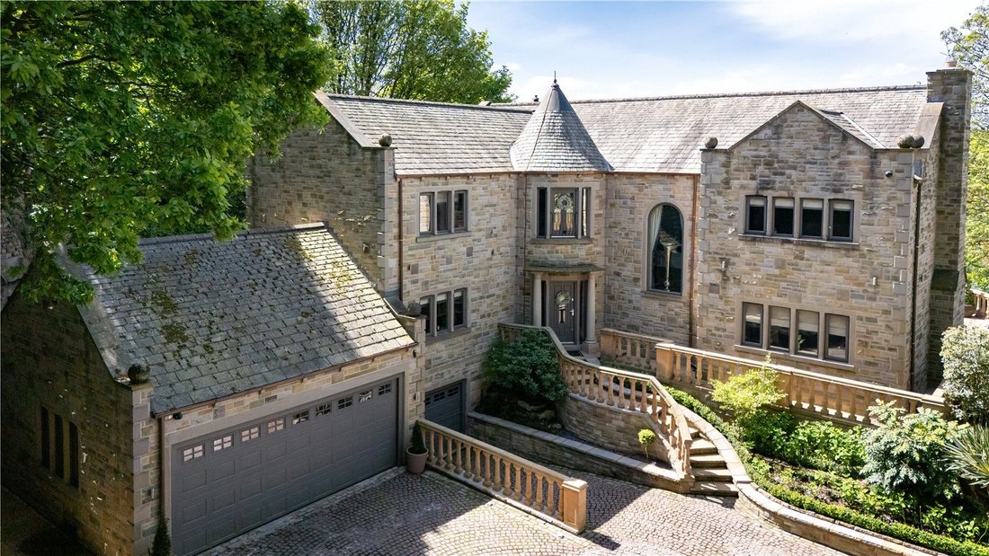 House in Newmillerdam, Wakefield, England 1 - 17772013