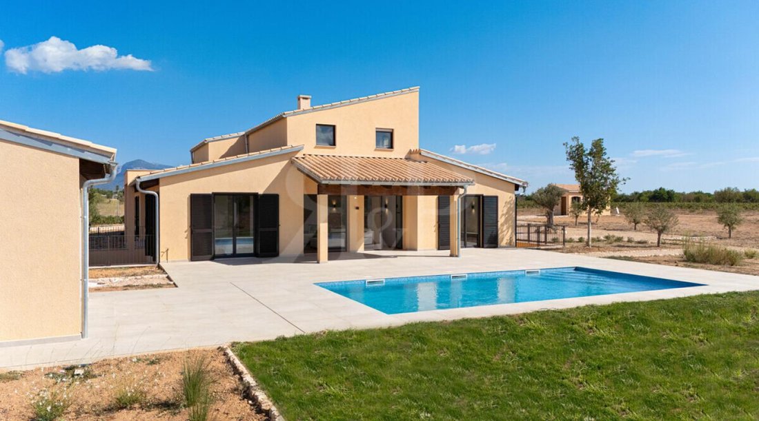 Finca in Santa Maria del Cami, Balearic Islands, Spain 2 - 17904279