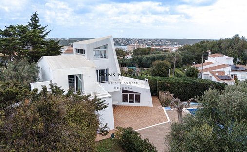 Chalet in es Castell, Balearic Islands, Spain 1